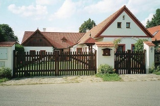Chalupa s baznem - Tborsko - Opaany