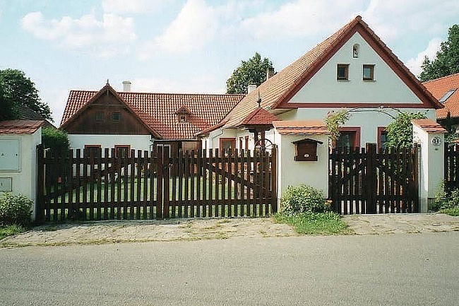 Chalupa s baznem - Tborsko - Opaany