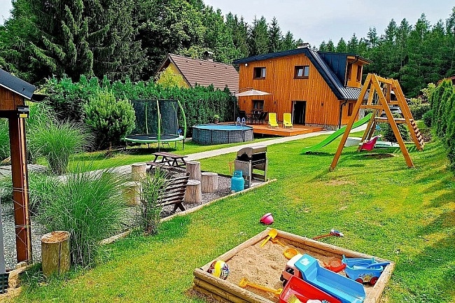 Chata pro rodiny - baz�n, wellness - babyfriendly
