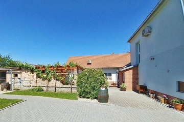 Penzion P�lava s baz�nem - cyklostezka Nov� Ml�ny