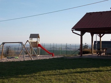 Chalupa P�ij�te pobejt - Bradleck� Lhota - Prachov