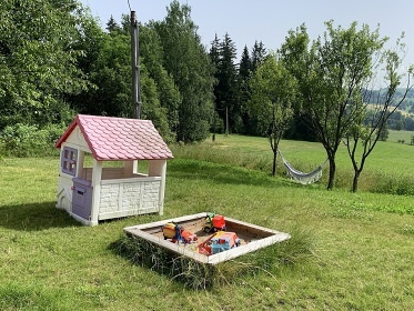 Roubenka s kachlovými kamny - Křižánky - Vysočina