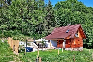 Nov� objekt: Chata na samot� - kon� a koupac� sud - Strakonicko 2C-342