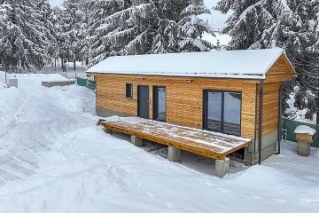 Tiny House Jizersk hory - glamp ern Studnice