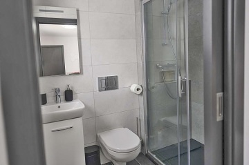 Tiny House Jizersk hory - glamp ern Studnice