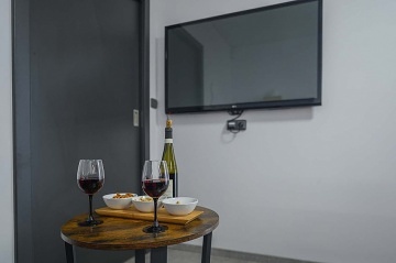 Glamping Jizersk hory - Tiny house ern Studnice