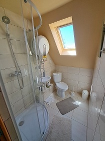Chata Cerová vrchovina - Pohanský hrad - Slovensko