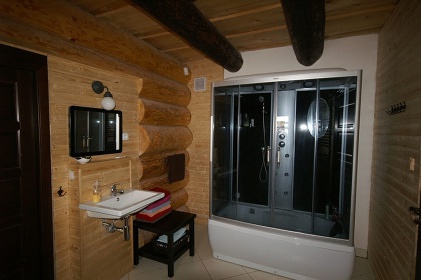 Srub u Litomyšle - vnitřní bazén a sauna