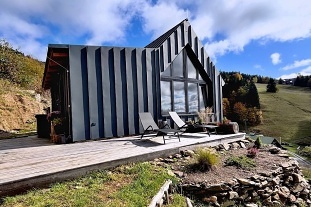 Nov� objekt: Designov� horsk� chata - Lys� hora - Krkono�e 5C-340