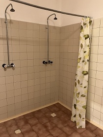 Chata tělocvična a hřiště - Horní Rokytnice