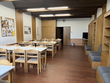 Chata tělocvična a hřiště - Horní Rokytnice