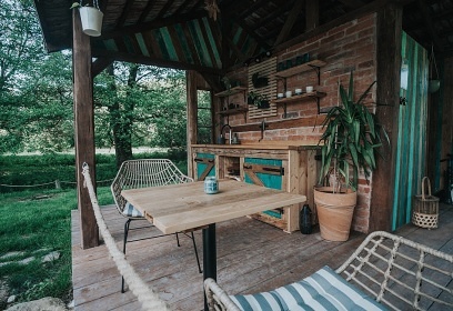 Glamp Jurta - biotop a sauna - Toulovcovy Ma�tale