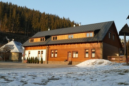 Chalupa koupací sud a sauna - cyklostezka Bečva