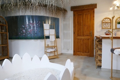 Chalupa koupací sud a sauna - cyklostezka Bečva