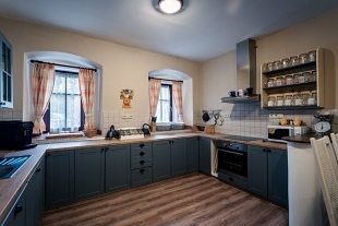 Chalupa Kru�n� hory - Jelen� hora - Nov� Hamry