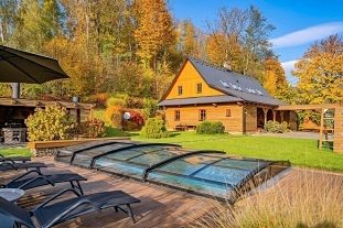 Nov� objekt: Roubenka baz�n a d�tsk� h�i�t� - Kouty nad Desnou 2M-271