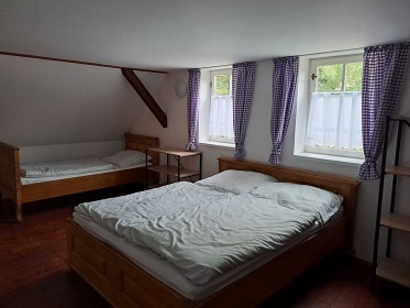 Chalupa s baz�nem - Jizersk� hory - Sklena�ice