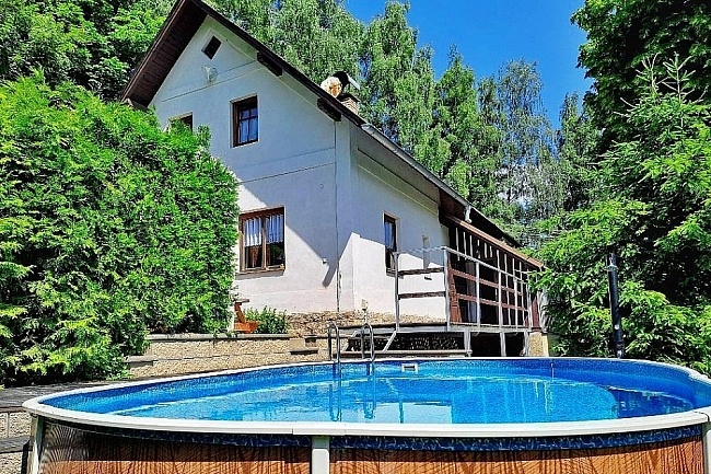 Chalupa s baz�nem - Jizersk� hory - Sklena�ice