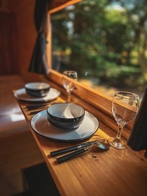 Maringotka u potoka Pulpit - glamping Hudčice