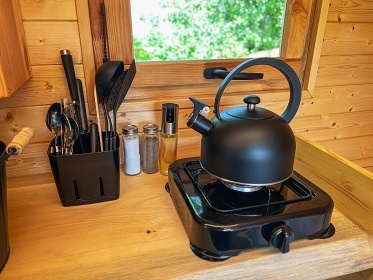Maringotka u potoka Pulpit - glamping Hudčice