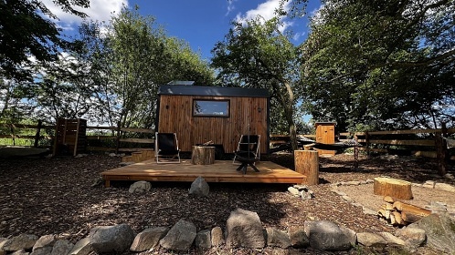 Maringotka u potoka Pulpit - glamping Hudčice