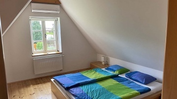 Chata a koupac� jez�rko - Lu�nice - T�ebo�sko