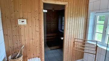 Chata a koupac� jez�rko - Lu�nice - T�ebo�sko