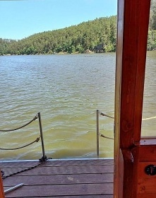 Glamping Hausbot na Vltav� - Hrad Zv�kov a Orl�k