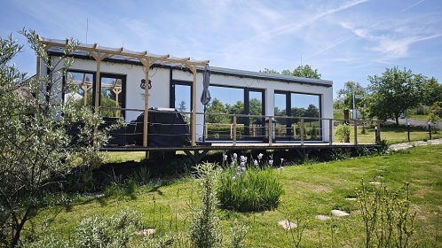 Glamping s wellness a baz�nem - Velk� T�nec