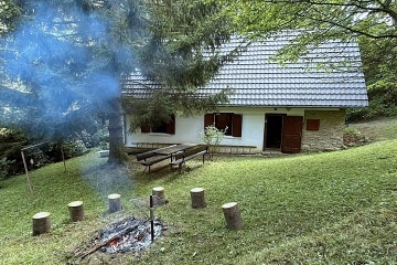 Chalupa samota - Bílé Karpaty - hrad Buchlov