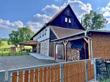 Chalupa bazén a sauna - CHKO České středohoří