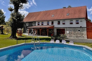 Chalupa bazén a sauna - CHKO České středohoří