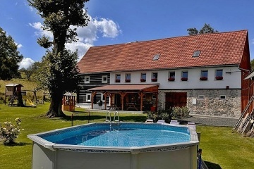 Chalupa bazén a sauna - CHKO České středohoří