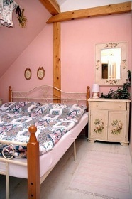 Jiho�esk� chalupa s baz�nem - Hrad Land�tejn