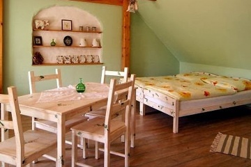 Jiho�esk� chalupa s baz�nem - Hrad Land�tejn