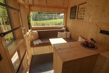 Tetrishouse Pernštejn - glamping Nedvědice