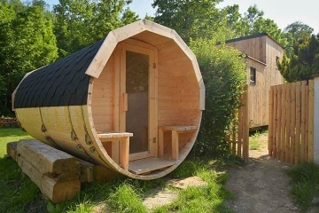 Tetrishouse Pernštejn - glamping Nedvědice