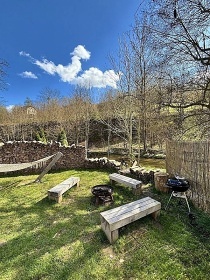 Tetrishouse Pernštejn - glamping Nedvědice