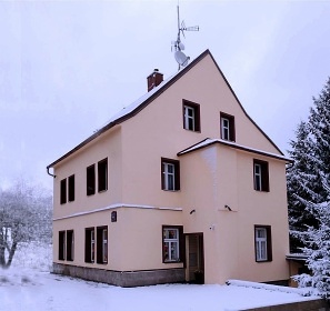 Chalupa Kru�n� hory - Ry�ovna - Ple�ivec