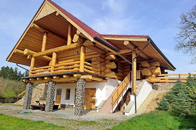 Kanadský srub s bazénem - Strakonice - Blatná
