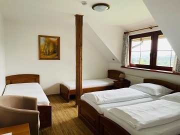 Chalupa na Blatin�ch - CHKO ���rsk� vrchy