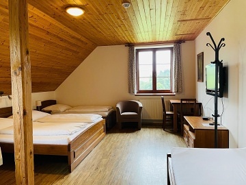 Chalupa na Blatin�ch - CHKO ���rsk� vrchy