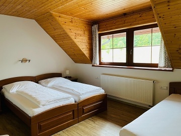 Chalupa na Blatin�ch - CHKO ���rsk� vrchy