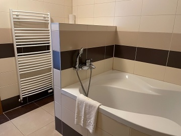 Chalupa na Blatin�ch - CHKO ���rsk� vrchy