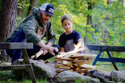 Chata a rybaen - Glamping u rybnka Tebosko