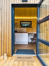 Glamping Lu�ick� hory - Tiny house Pansk� sk�la