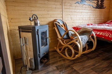 Chata a koupac sud - glamping na samot Zlnsko