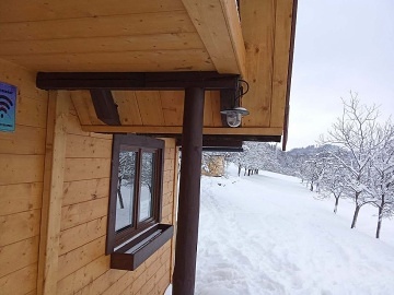 Chata a koupac� sud - glamping samota - Zl�nsko