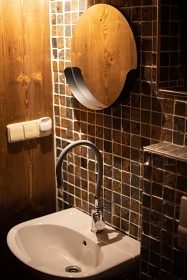 Glamping �esk� r�j - povolen� rybolov - hrad Pecka