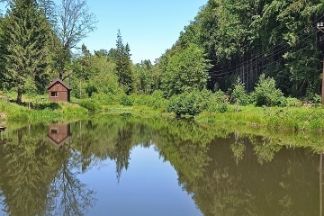 Glamping �esk� r�j - povolen� rybolov - hrad Pecka